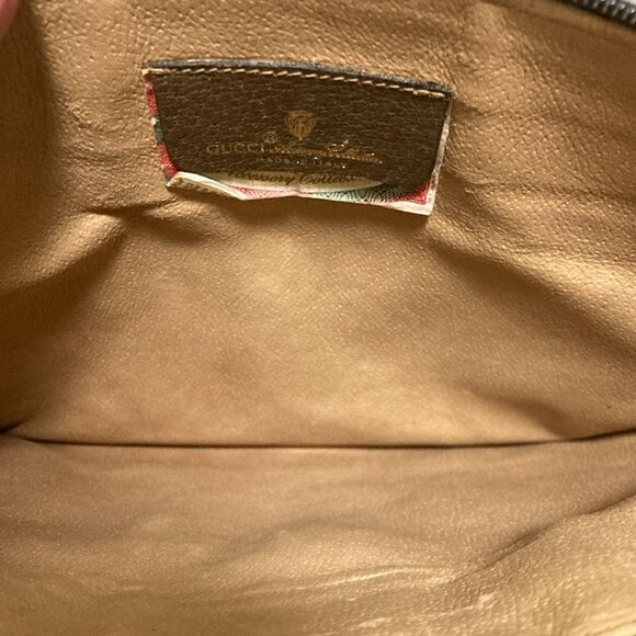 Authentic Gucci Vintage GG Monogram Shoulder/Crossbody Bag. 1980’s. - Picture 12 of 16